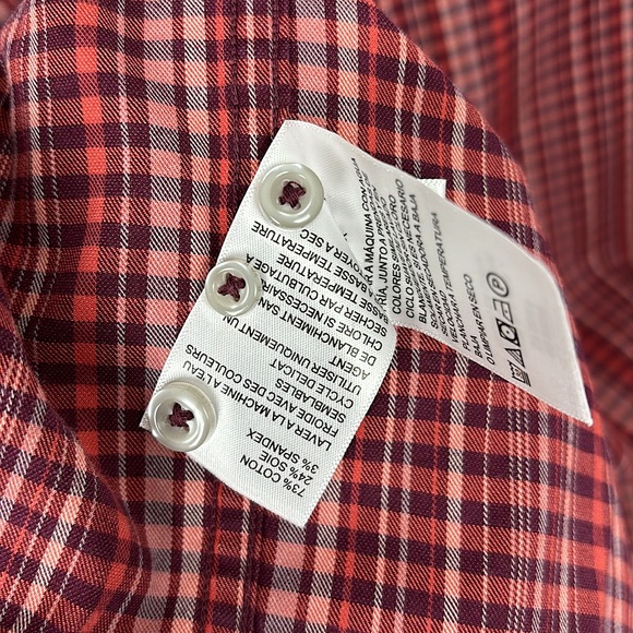 TOMMY BAHAMA button down men's shirt SIZE 2XLB COTTON 73% SILK 24% SPANDEX 3% - Picture 5 of 5